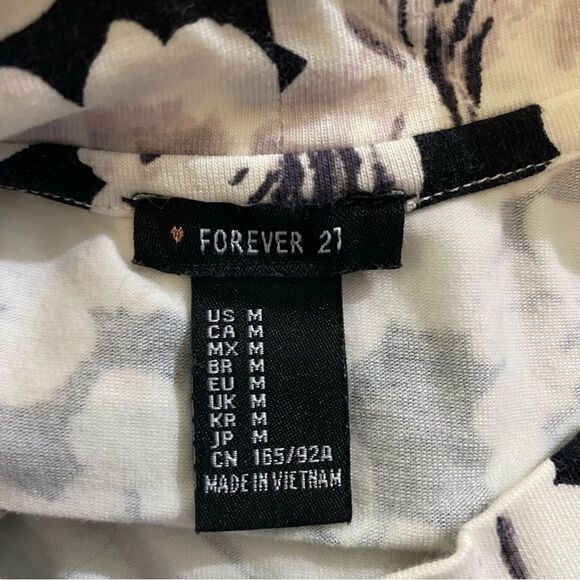 Forever 21 Tight Fit Mock Neck Floral 3/4 Sleeve Crop Top M Juniors - Picture 3 of 3